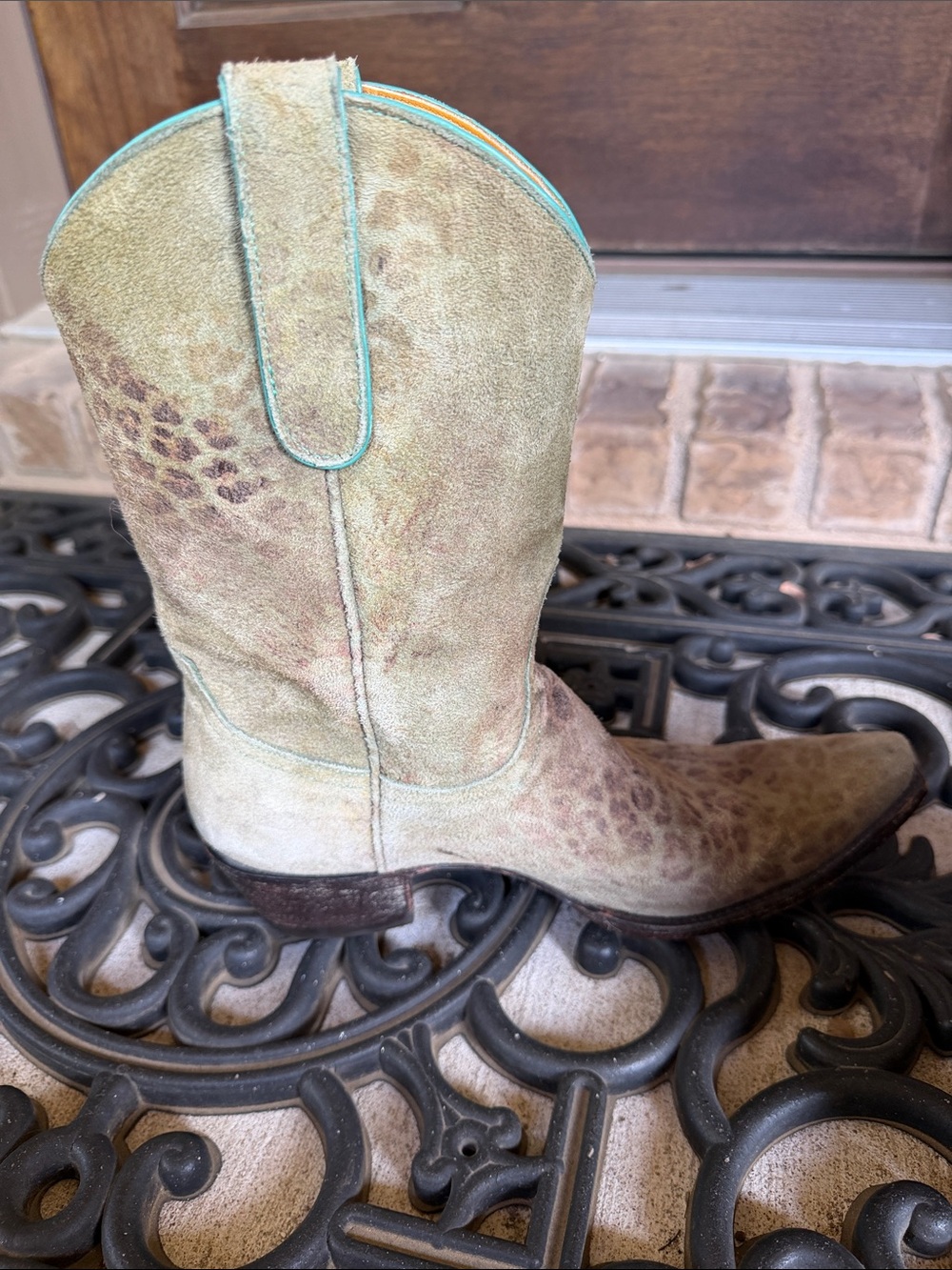 Old Gringo Leopardito Print Cowboy Boots with Turquoise Trim - Picture 7 of 9